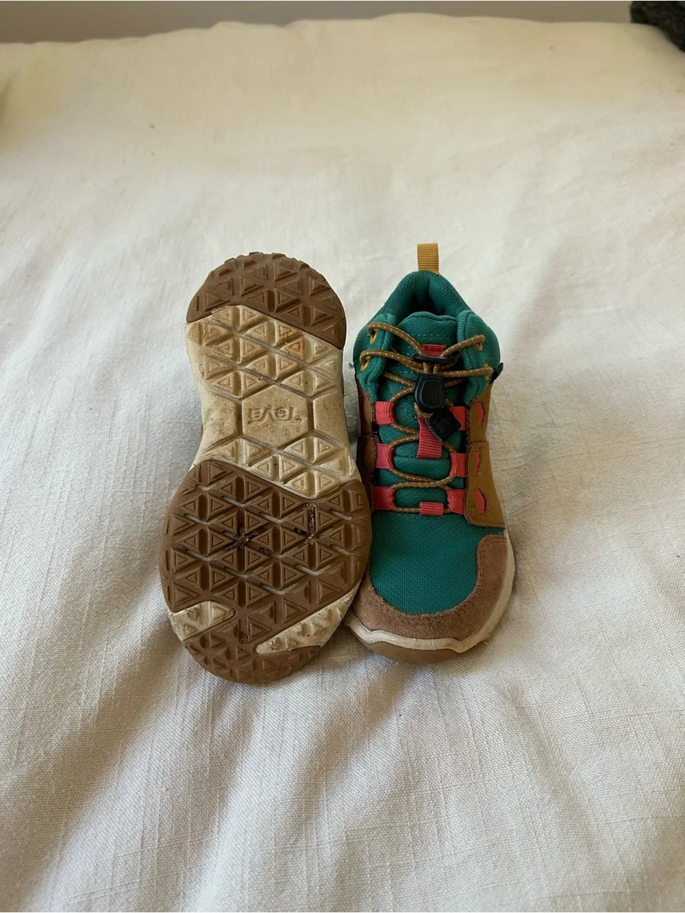 Teva Big Kids Canyonview Mid RP Waterproof Hiking Shoe